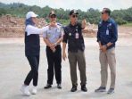 Kemenhub bersama Pj Wali Kota site visit ke lokasi Bandara Singkawang.