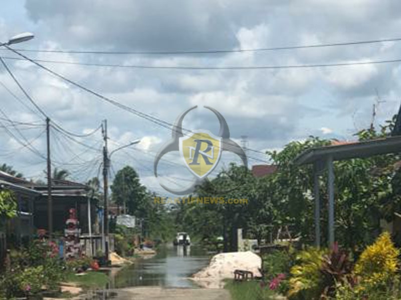 Banjir di permukiman warga Singkawang.