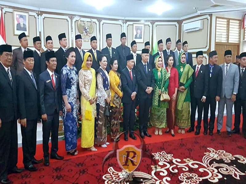 Pelantikan anggota DPRD Singkawang periode 2019-2024.